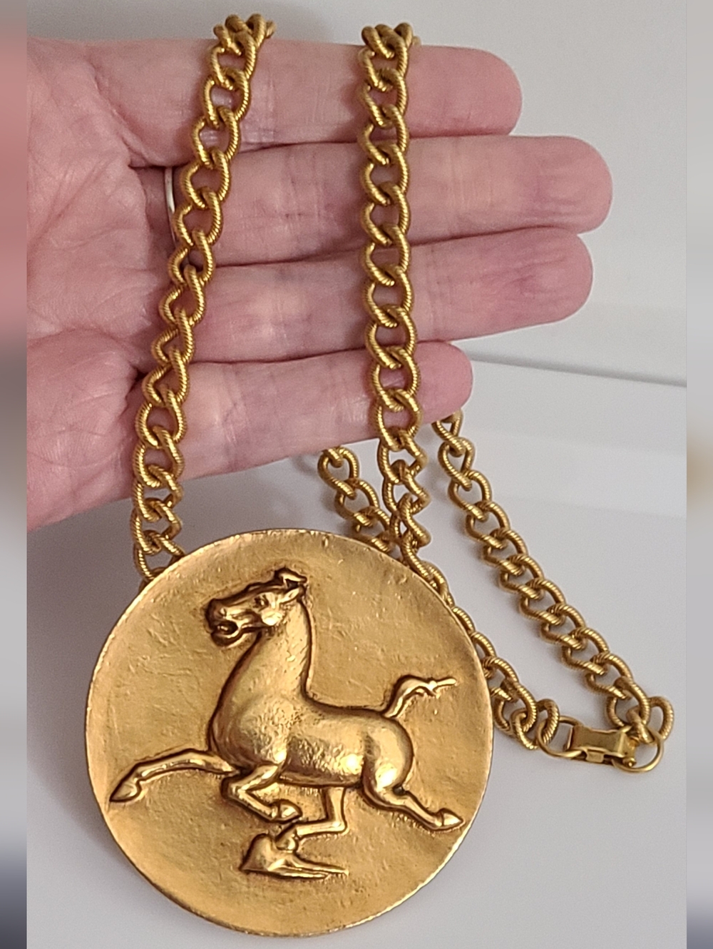 Vintage ALVA Museum Replica 1974 Flying Horse Of Kansu Pendant Necklace Chunky